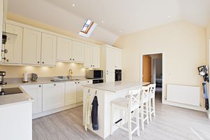 Photo 7- click for photo gallery